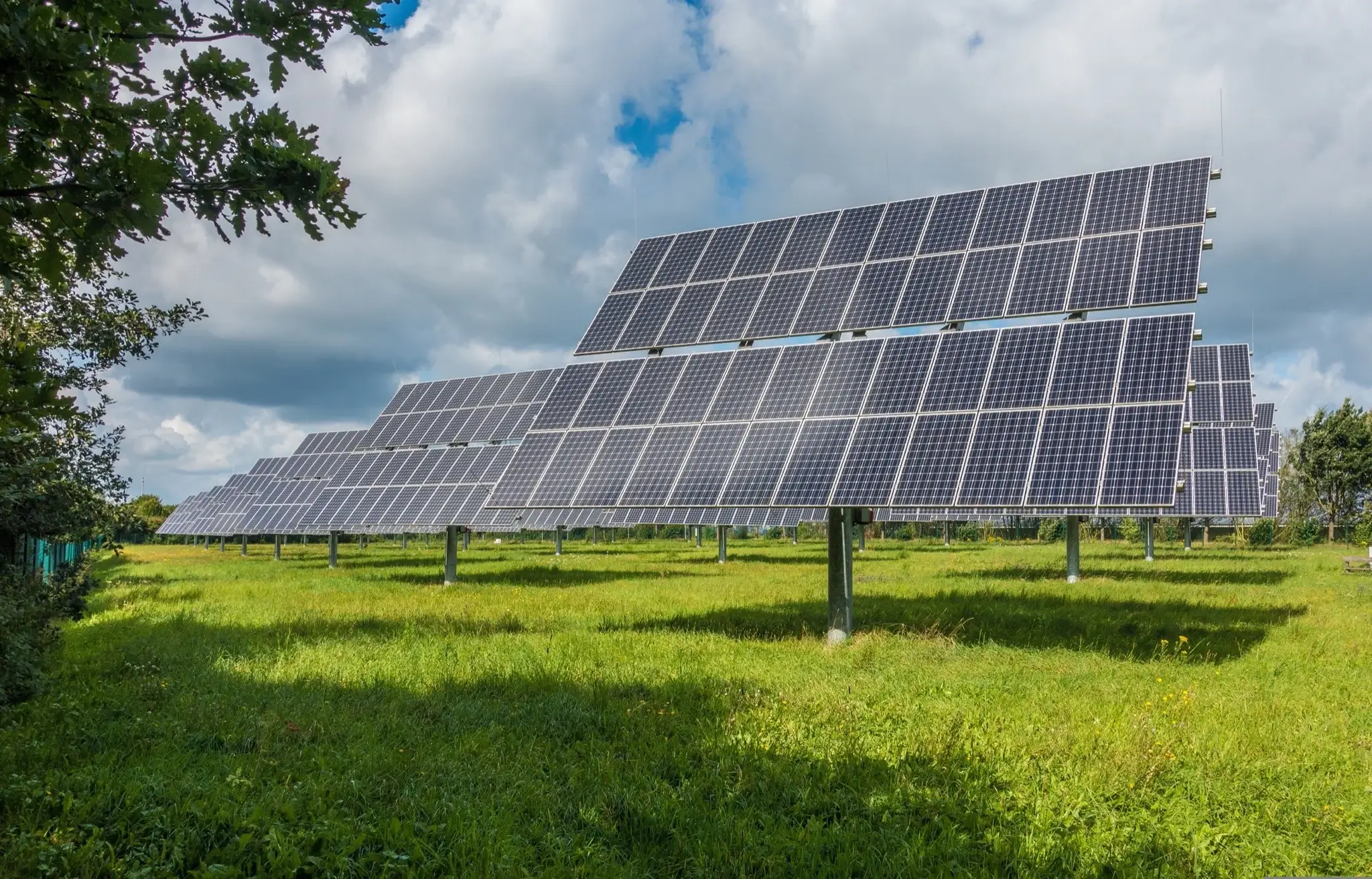 Servicios bombeo solar paneles